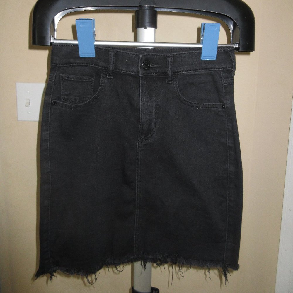 Black Express Skirt
